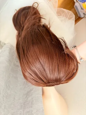 The auburn 65cm Long Straight Layered Middle-Part Capless Wig for Women thumbnail 4