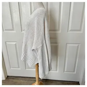 Free People cream V neck long sleeve oversized sweater thumbnail 4