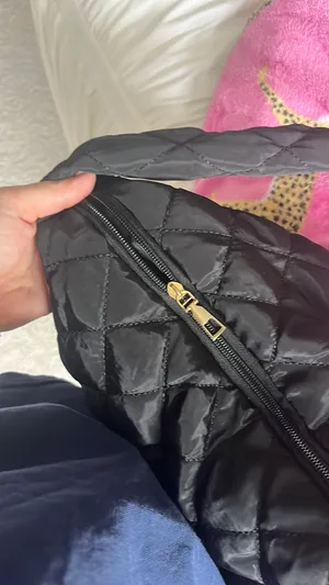Amazon Black Tote bag thumbnail 2