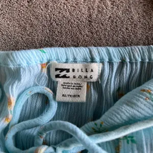 BILLABONG Cottage Core Light Blue Sleeveless Maxi Dress Women’s Sz XS EUC thumbnail 6
