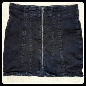 We The Free Y2K Edgy‎ Festival Grunge Inspired Zip Front Black Denim Mini Skirt thumbnail 1