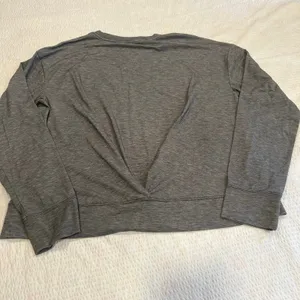 Patagonia dark gray twisted back long sleeve top for women size M thumbnail 7