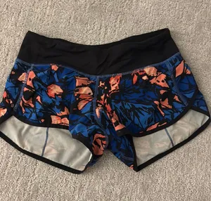 Lululemon Shorts thumbnail 1