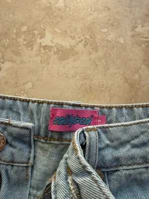 Edikted Jeans thumbnail 2