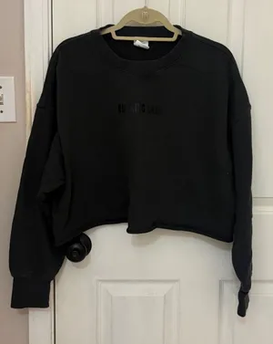 OFFLINE by Aerie Running Late Crewneck Cropped Sweatshirt in Black thumbnail 1