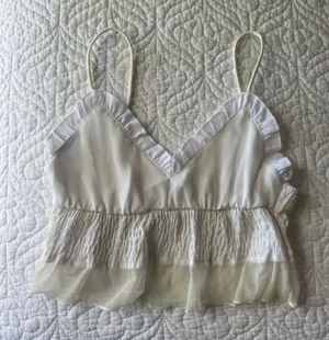 superdown White Crop Top thumbnail 1