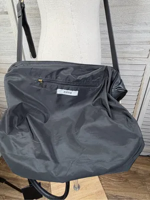 JUSTFAB Black Vegan Leather Weekender Travel Overnight Duffle Bag thumbnail 8