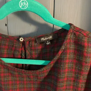 Madewell Tartan Plaid Short Sleeves-Rolled Cuff Top in Red and Green | Sz Medium thumbnail 3