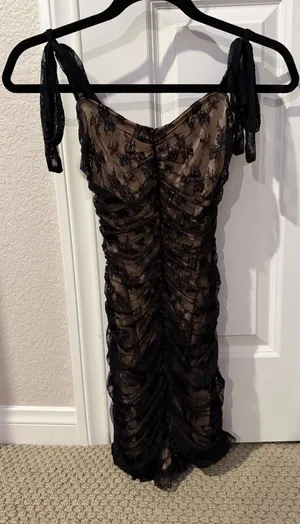 Lulus Black Lace Bodycon Dress thumbnail 1