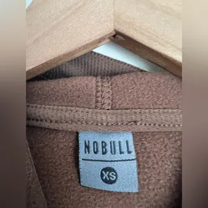 NOBULL Performance Pullover Hoodie XS Mocha Brown thumbnail 4