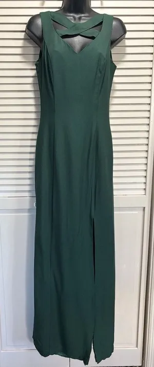 Loralie Maxi Formal Dress Sleeveless Green Strap V Neck Lined Size 6 Back‎ Zip thumbnail 1