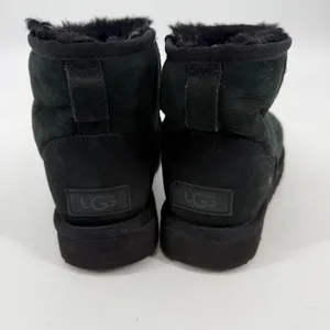 UGG Classic‎ Mini II Black Suede Shearling Ankle Boots 1016222 Womens Size 6 thumbnail 3