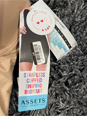 🌸ASSETS BY SPANX STRAPLESS CUPPED SHAPING BODYSUIT SIZE SMALL🌸 thumbnail 3