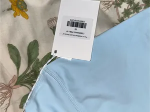 CSB Set Form Noa crop and Form invisible scrunch thumbnail 7