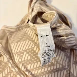 Aerie Chill Play Move Athletic Workout Padded Sports Bra Aztec Womens Size Large thumbnail 3