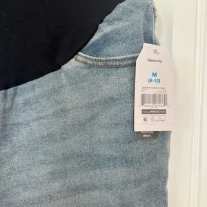 Time and Tru Light Wash Denim Bermuda Maternity‎ Shorts Size Medium thumbnail 4