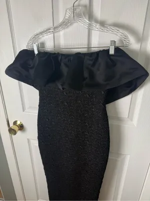 Elliatt Dandelione Strapless Midi Dress in Black S thumbnail 4