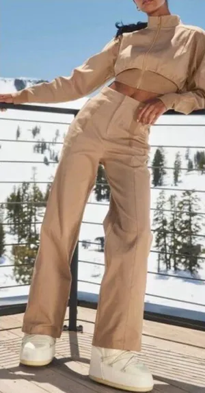 NWT Alo Yoga High-waist Moto Women Trousers in Toasted Almond. Size Small thumbnail 1