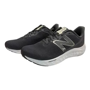 New Balance Women's Fresh Foam Arishi v4 in Grey/Beige, Size 10 Wide thumbnail 2