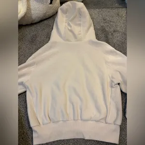 Alo Yoga Chill Cargo Pullover Hoodie thumbnail 5