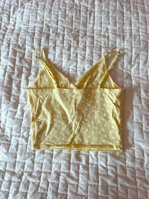 Hollister Must Have Yellow Floral Cropped Tank Top Size XS thumbnail 2