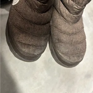 The North Face Thermoball Faux Fur Quilted Brown Pull On Winter Boots Size 10 thumbnail 5