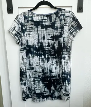 Vera Wang Abstract Tie-Dye Tee - Medium thumbnail 1
