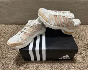 Adidas Women’s thumbnail 1