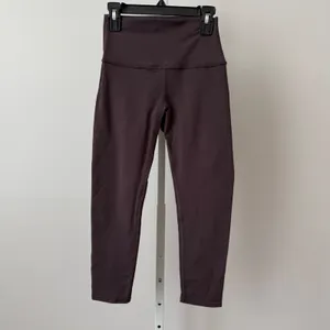 Alo Yoga sz S High‎ Waist Airbrush Legging Plum 7/8 Length Workout Athletic thumbnail 2
