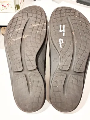 Oofos Oolala Womens Black Slip On Recovery Thong Flip Flops Sandals Size 7 thumbnail 4