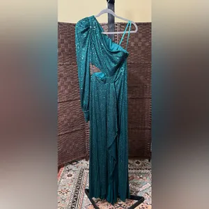 New IEENA for Mac Duggal Silver Sequined One Shoulder Cut Out Gown - Size 6 thumbnail 4