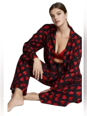 Victoria’s Secret Black Red Heart pattern Button Up cozy Flannel pajama Set SM thumbnail 1
