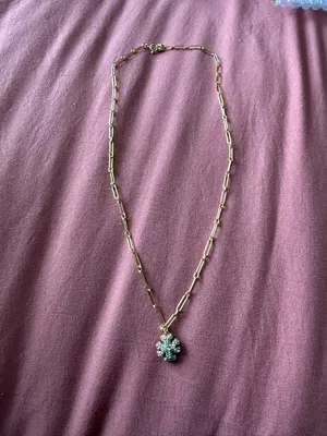 Tory Burch | 18K Gold Plated Crystal Pave Accent Paperclip Pendant Necklace thumbnail 4