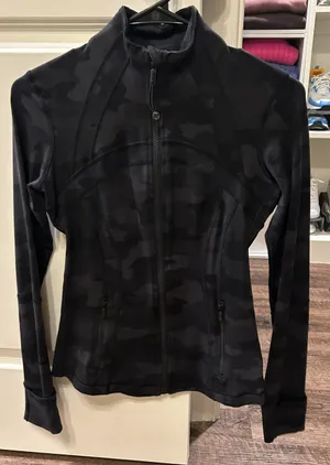 Lululemon Define Jacket thumbnail 1