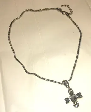 Premier Designs Cross Clover Flower Necklace Silver tone 20" thumbnail 1