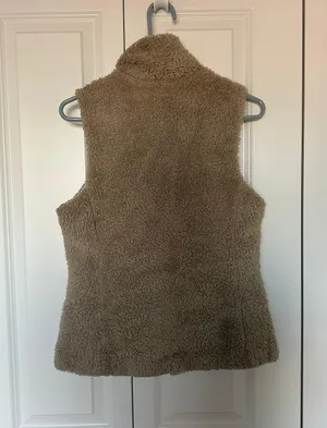 vest thumbnail 3