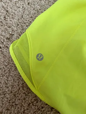 Lululemon Hotty Hot Shorts 2.5" thumbnail 4