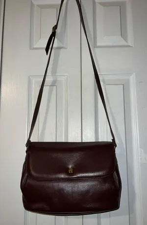 Etienne Aigner Burgandy Leather handbag thumbnail 1