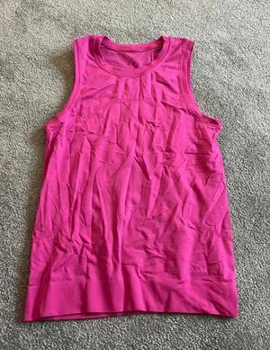 Lululemon Tank Top thumbnail 3