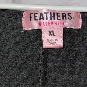 Feathers Maternity XL Dark Gray Dress thumbnail 4
