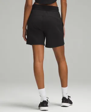 Lululemon Scuba High-Rise Short 5" Black - Size 2 thumbnail 5