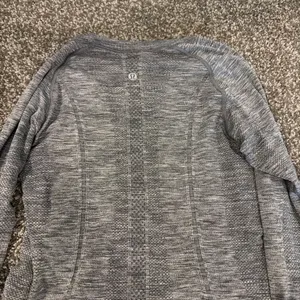 Lululemon Swiftly Long Sleeve 2.0 Tech thumbnail 3