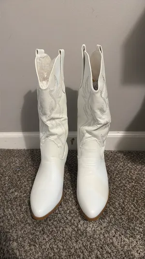 White Cowboy Amazon Boots thumbnail 3