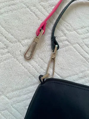 bueno black purse with detachable black and pink straps thumbnail 2