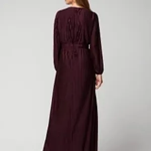 White House | Black Market NWT Sz 0P Burgundy Pleated Cutout‎ Maxi Dress w. Chain Orig Price $250 thumbnail 3