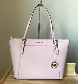 Michael Kors Purse thumbnail 1