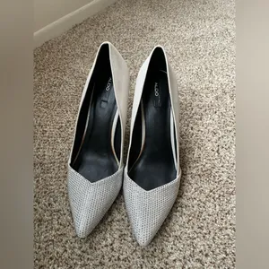 Aldo Silver Shimmer Crystal Cut Studded Formal Heels Size 7.5 Pointed Toe Classy thumbnail 7