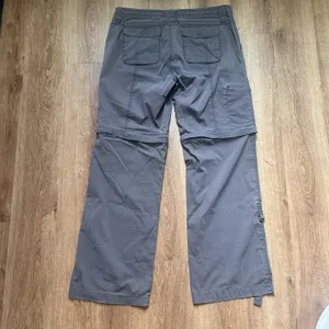 Eddie‎ Bauer Women's Convertible Cargo Hiking Pants Size 8 thumbnail 8