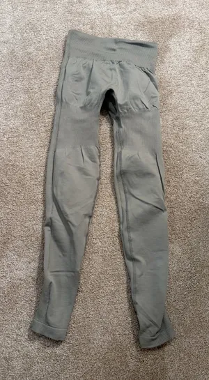 Lazuli Label Scrunch Sculpt Leggings Green Size XS thumbnail 1