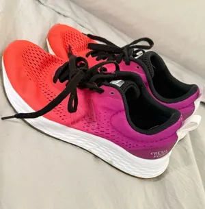 New Balance Fresh Foam Women’s Sneakers Shoes Size 6.5 thumbnail 1
